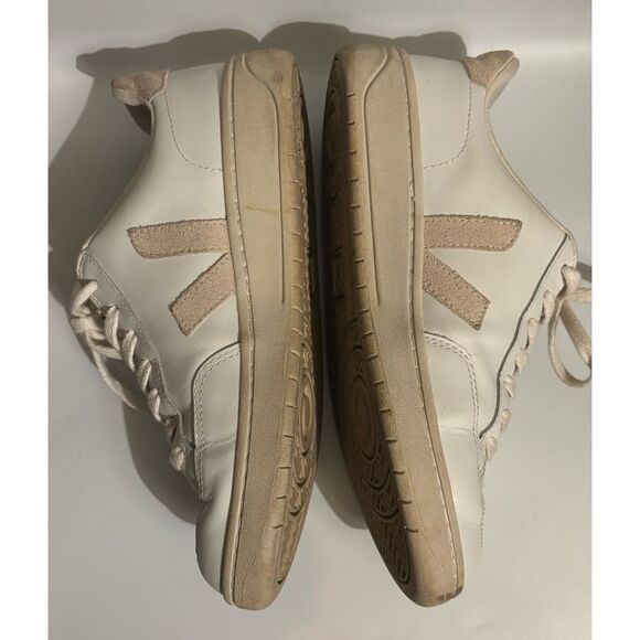 VEJA
V12 Mixed Leather Court Sneakers in Extra White / Sable Size 8 - Picture 7 of 11